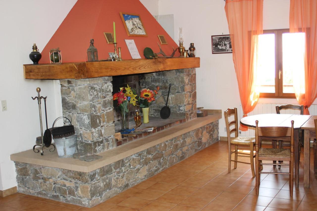 Chambre D'Hote "Chez Antoinette Et Charles" Santo-Pietro-di-Venaco Екстериор снимка